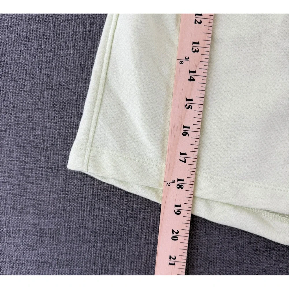 The North Face Simple Logo Fleece Shorts Lime Cream NF0A81TYN13 Mens XL Relaxed